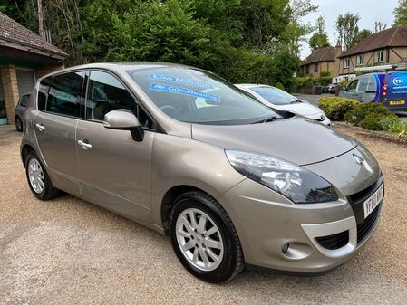 RENAULT SCENIC 1.5 DCI PRIVILEGE TOMTOM SAT NAV LOW MILEAGE FULL SERVICE HISTORY FANTASTIC SPEC