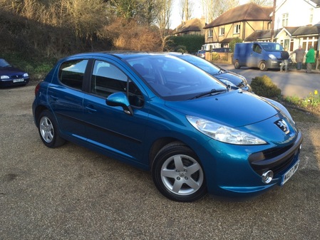 PEUGEOT 207 SPORT