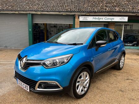 RENAULT CAPTUR 0.9 TCE DYNAMIQUE MEDIANAV LOW MILEAGE FULL SERVICE HISTORY SAT NAV BLUETOOTH £30 A YEAR ROAD TAX