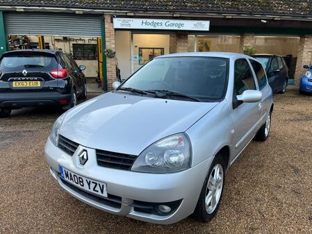 RENAULT CLIO 1.2 CAMPUS I-MUSIC II LOW MILEAGE TWO KEYS AC SERVICE HISTORY
