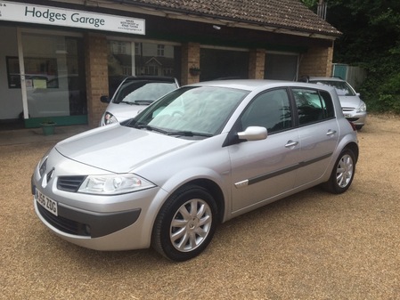 RENAULT MEGANE DYNAMIQUE VVT