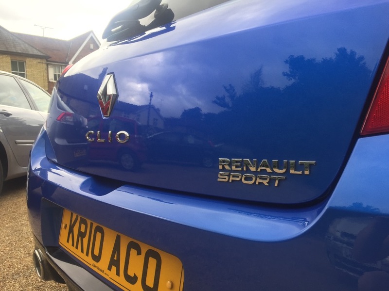 RENAULT CLIO