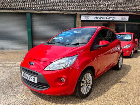 FORD KA 1.2 ZETEC LOW MILEAGE FULL SERVICE HISTORY REAR PARKING SENSORS LOW ROAD TAX JUST £35 A YEAR AC