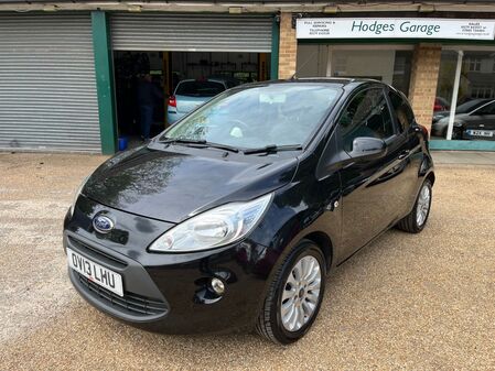 FORD KA 1.2 ZETEC LOW MILEAGE FULL SERVICE HISTORY BLUETOOTH £35 A YEAR ROAD TAX